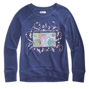 cute matching sweater and leggings.